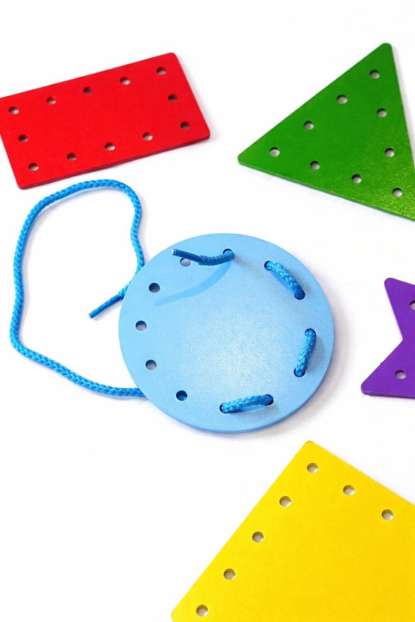 وسيلة تأزر العين واليد (خيوط ، أشكال هندسية)